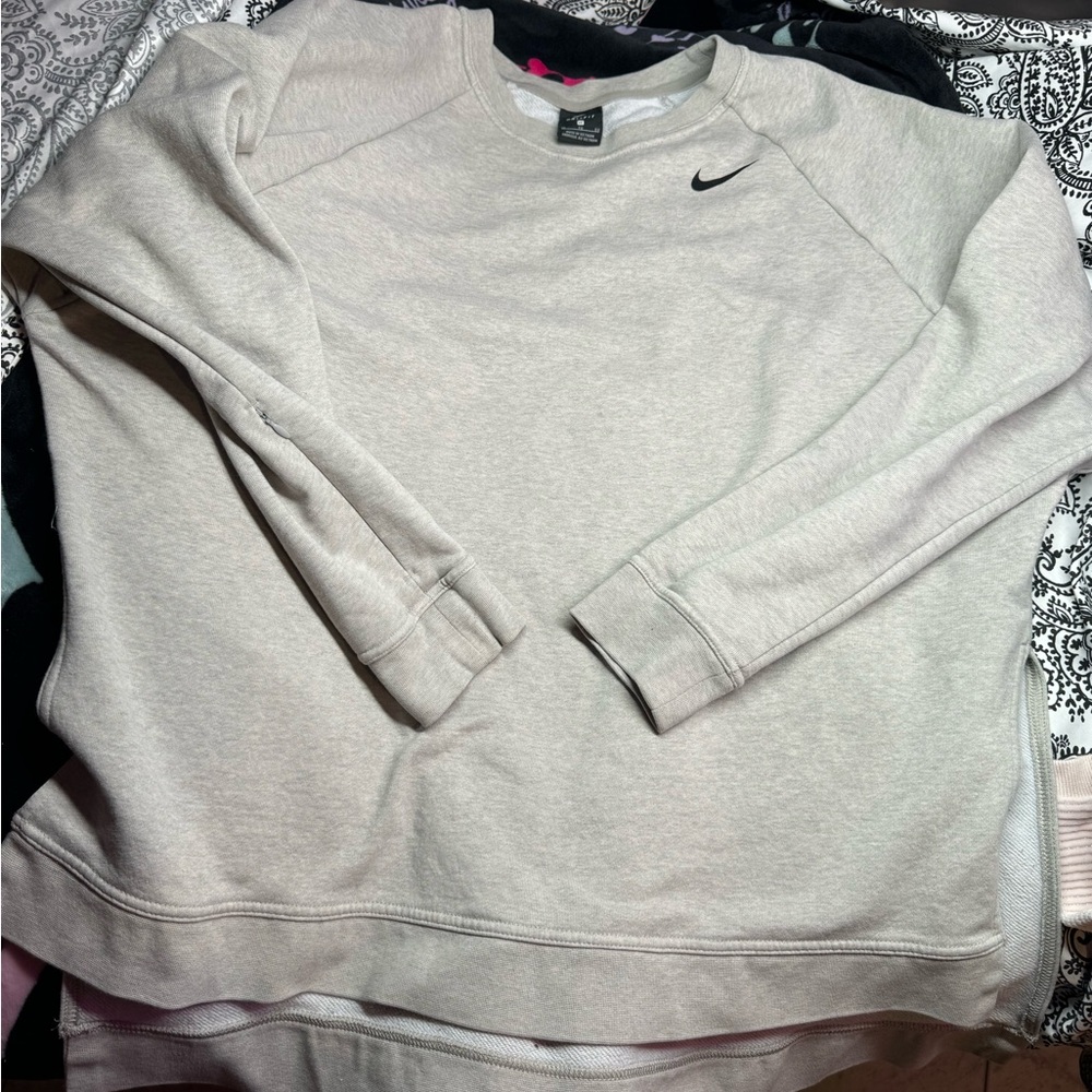 Nike Women's Light Gray Crew Neck Sweater